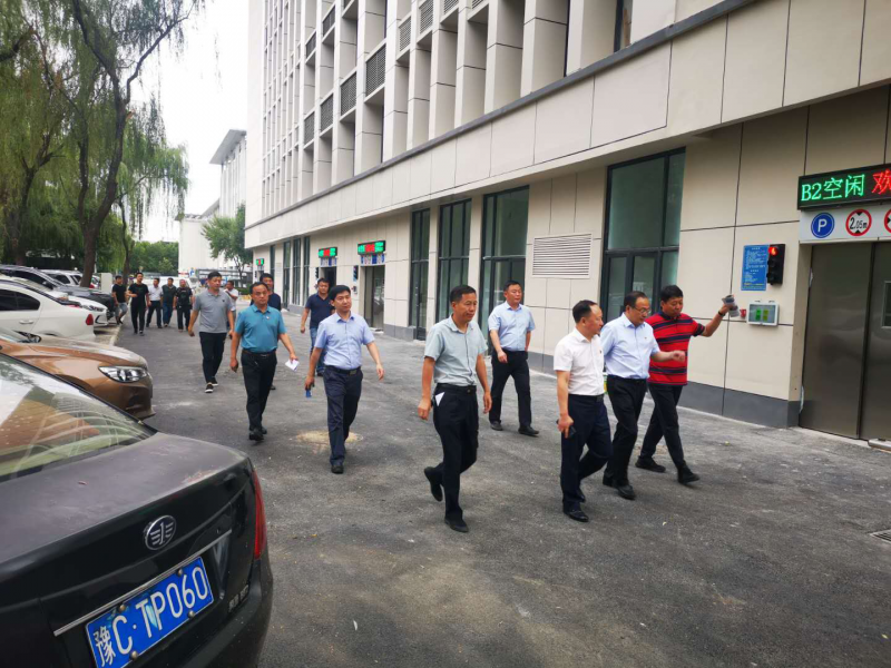 洛陽市委常委、市政府黨組成員魏建平 督導調(diào)研我市城市停車場重點項目建設工作